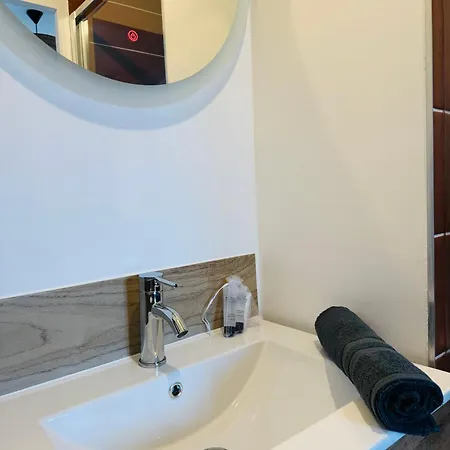 Des Quais - Centre - Wifi - Netflix Apart Otel
